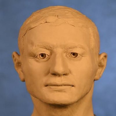 HalfEatenCarrot's profile picture. Which half?