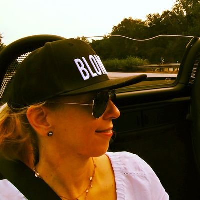 SonjaRehmert's profile picture. Presse- und Öffentlichkeitsarbeit bei @polizei_nrw_bi - hier privat.