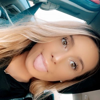 living my best life // insta: maddytravis_