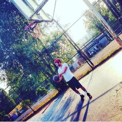 GhassanSalim11's profile picture. Babylone University 🤘🖤
College Of Medicine 💚