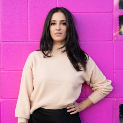 1st Latinx Founder backed by Google for Startups $100K award, top 100 Latinas to raise $1M, Top 50 Startups to Watch, creating for creatives @handsome_app