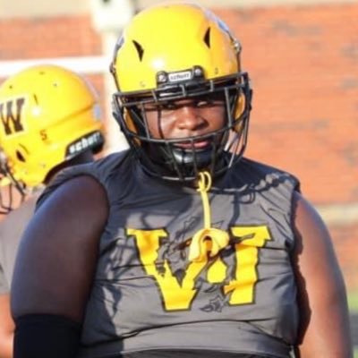 QuinToOfficial's profile picture. Ath🏈 class of 2022 📣 6’0 -305 OL/DL Wenonah high school