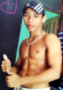 Dj Paulo Moraes Fazendo o Que Voce Não Faz.
cidade: São Luís-MA tenho 20 anos.Se quiser saber mais de mim participem: