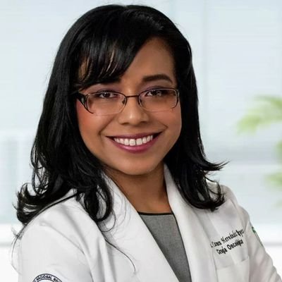 DraCarmenHerna1's profile picture. Cirujano Oncólogo