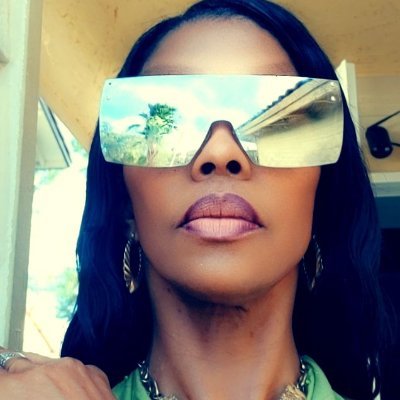 PSiggal's profile picture. If you are on my Twitter your of my tribe I love to inspire and I enjoy being inspired ..
 I am The Lady Paige.