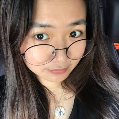 gweniebear04's profile picture. 