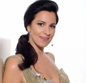 Welcome to Angela Gheorghiu's official Twitter page! Visit also https://t.co/ybLgBayPYS