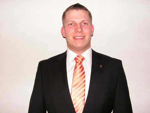 Nationalratskandidat ÖVP 2008
Sicherheitsfachmann für Securityausbildung und VIP-Schutz
Inhaber- Tantum -  Büroservice & Lifestyle Management
Studiert Jus
