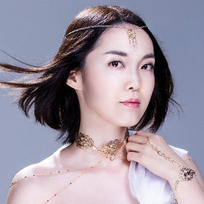 sakuragi_sakiko's profile picture. 作曲家/歌手/声優🎧Composer,Vocalist,VO🎶作編曲:BIOHAZARD RE:2/FF7R/FFRK/アナデン/まどドラ/Arknights/DEEMOII/エレコド/Ninjala/信長の野望天下への道/放置少女etc.お仕事のご依頼はDMへ✉️DM me for a job offer.