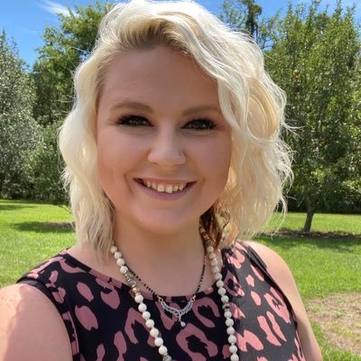 KirstyyDale's profile picture. Chaos Magician 🔥 Wife 💍MaryKay IBC 👠 Shopaholic 🛍 Coffee lover ✨ soap maker💧