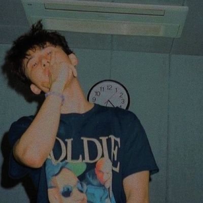 #⃟𝐑𝐏 Copy of 𝗞𝗜𝗠 𝗛𝗔𝗡𝗕𝗜𝗡, one of God's favorite 𝟫𝟨 childs. A fierce performer, blessed with stunning voice and god tier visual.