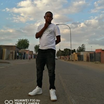 Born a legend gonna live and die a legend. sport administrator, sport psychologist, sport coach, nutritionist, boksmart coach & referee.
