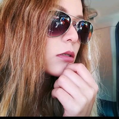 ~Vivo en un constante enamoramiento hacía todo aquello que me hace feliz♡~ Ig:paulina.r.g