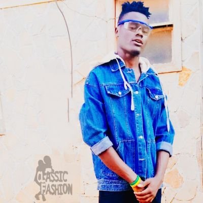 Peterfo33296984's profile picture. 