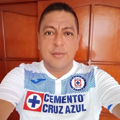 Acapulqueño, buen amigo, Cruz Azul, Barcelona, Iron Maiden,