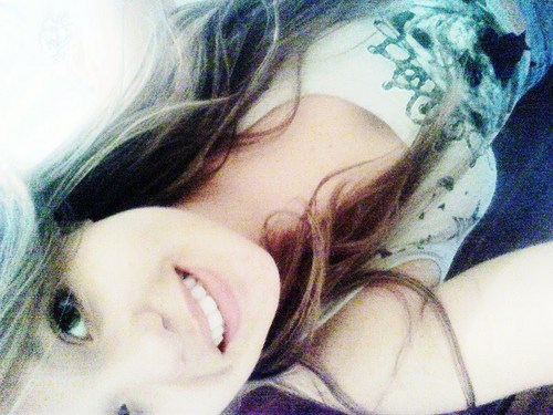 vamos viver, vadiar, o que importa é nossa alegria ♪'