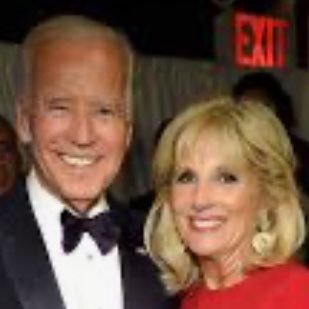 I am PROUD DEMOCRAT! I want the man in our White House voted out💙💙🦋🌊🌊🌊🌊 NO🚫DM. If you’re a Republican w/attitude I block! BIDEN~2020💥 Nasty women🇺🇸