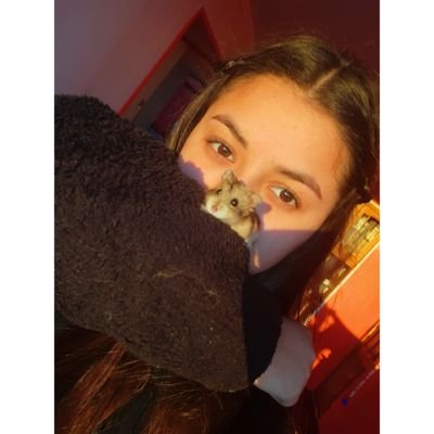 LaValeMontoya's profile picture. 20 años 
tec. en odontología