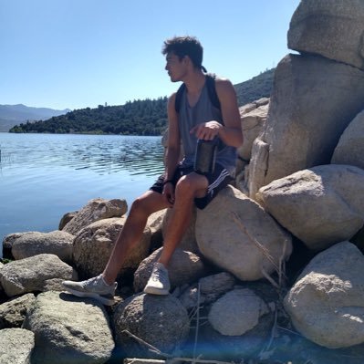 21|chapter 2✌🏽Vegan 🥗Fitness 💪🏽Model Dancer Entrepreneur 6’4 Kangan Water Distributer 💦 Tiktok-Instagram ~vintage_vibezzzzz Snapchat ~betancourt8 Artist🗣