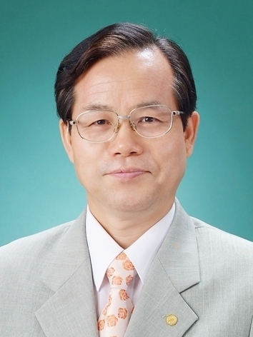 Capt. Manager in Hanwha Hotel Resort Co former  Capt Manager Daemyung Resort Co   Dong Kuk University Church Elder HP 010 6305 4989