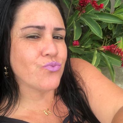 Renata88918830's profile picture. 