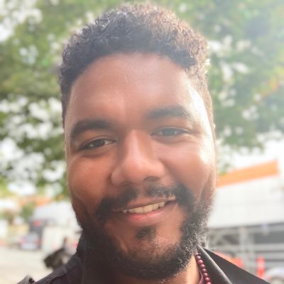 theZachSaunders's profile picture. Singer | Songwriter | Guitarist