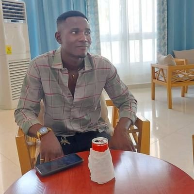 heyman_neuce's profile picture. Simple as i am