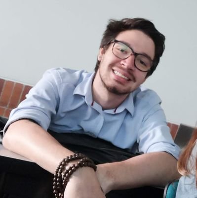 ChepeAragon's profile picture. Diseñador industrial  
Algo aburrido pero con buenas historias