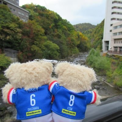 横浜→札幌→福島→東京(横浜)
社会人2年目のマリサポです
マリノス箱推し
すべてはマリノスのために🇲🇫
無言フォロー失礼します https://t.co/EwAcCbFJW0…