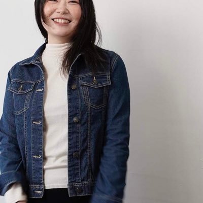 【株式会社イチバン・コーポレーション採用担当】これまでの経歴➡️印刷会社と広告代理店、現在の会社でグラフィックデザイナーとして勤務(13年ほど)➡️異動になって採用担当3年目←いまここ。採用のことより、デザインに関連することの方が話せる採用担当です!٩( ᐛ )و