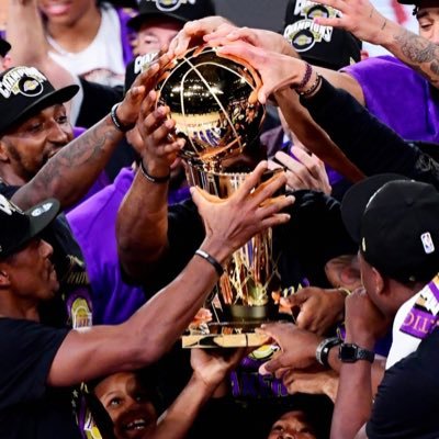 #1 Kobe Bryant fan, Lakers fan | ✶✶✶✶ Chicago ✶✶✶✶ | Family 1st 🖤🤞🏽