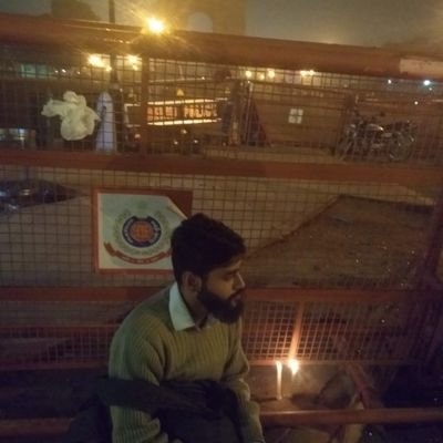 AkronDevotee's profile picture. Founder @TCBHIVE | Lawyer | Curious Bee | Aspiring Permaculturist