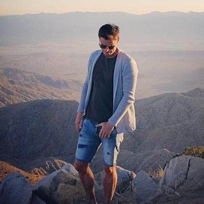 ↠ Travel Professional 🌏 #travel #nature #music - #AFCB fan + lots more. 📸
https://t.co/x9YvXVIcYo