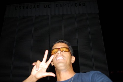 felis muito feliz