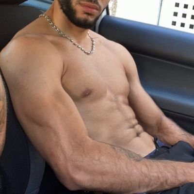 Algerian living in France 🇩🇿🇫🇷 discrete and post on my verified OF 😈 https://t.co/Kdw8h5dKZe 💰💲CASH TIPS: https://t.co/Zo1Zhmw58j 💲💰