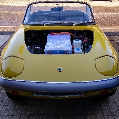 #LotusElan EV ‘Sun to Fun’ with no noise/smells, 20Kg 'added lightness' to 650Kg. PV’s give 100-200 'free' miles (28KWh 3F+2R @Tesla modules) Follows: Mark @77A