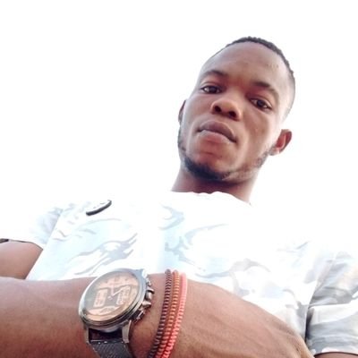 AdelogbaO's profile picture. 