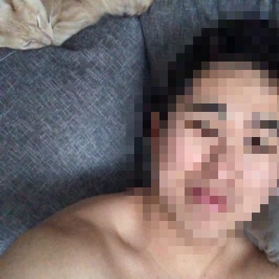 Horny Asian guy here with a big appetite. Just moved back from Cali and figuring out my life, one dick at a time.