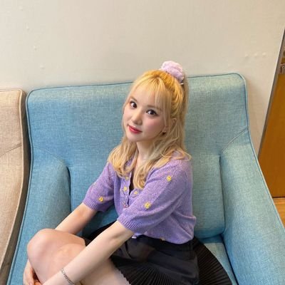 ยทหโ ๏น honey ๐๐ข๐๐๐ฆ of GFriend. was born on Seoul, South Korean. แฅดแฅtแฅฑ and tiny fแฅฒฮนrแง เผ*ยทห