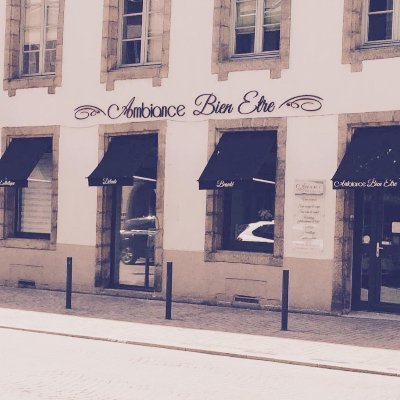 Institut de beauté 
5 rue Brémond d'Ars 
contact : 02 56 46 32 50
Facebook : https://t.co/KDSYrW4mIc
Instagram : https://t.co/BE2vncqDYr