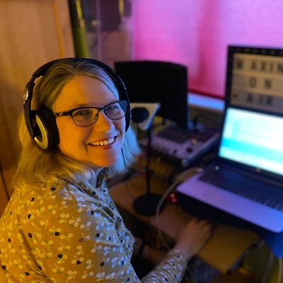 Primary School Teacher, IT trainer, volunteer for @Girlguiding , @generadioshow, director of @eij2024 & @CommRadioAwards, own views Runner 🏃🏼‍♀️ Dancer 💃