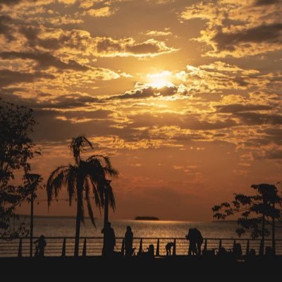 La costanera de Posadas, una maravilla! Pásanos tu foto en la costa y la subimos etiquetándote📲🤩🌅 Nuestro hermoso río Paraná 🔥