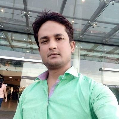 मेरे कलम पे ज़माने की दर्द एसी थी
 के अपने बारे में कुछ भी ना लिख सका यारों