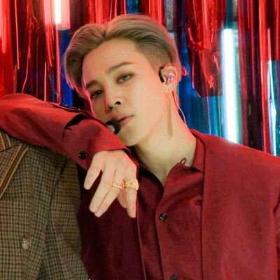 bigfanbluered's profile picture. BTS ARMY since 2016. Webnovel enthusiast.