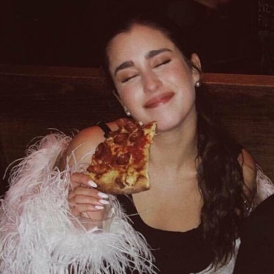 cossmic_'s profile picture. 🌈