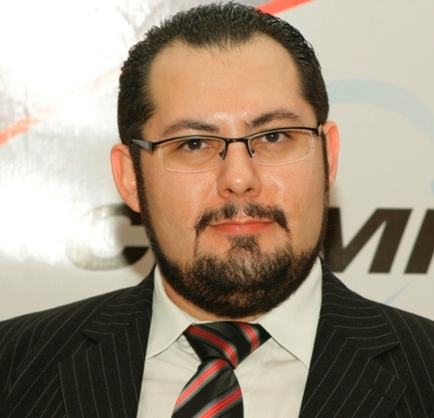 Headhunter, workaholic, ativista, apaixonado por Comportamento Humano, Empreendedorismo, Administração, Gestão de Pessoas, Carreira em TI e Projetos Sociais.