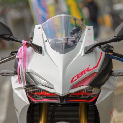 CBR250RR_milk's profile picture. 愛車が好きすぎて拗らせた女🏍CBRに一目惚れ♡免許取得日「2018/4/26」Ninja250→CBR250RRいつかcivic type-RかWRXに乗るのが夢🚗