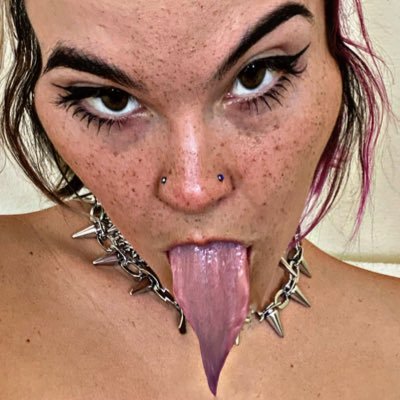 sasukisushi's profile picture. 🤮👻😈