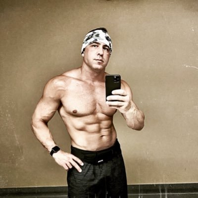 ZrmFitness's profile picture. Personal Fitness and Lifestyle Blog