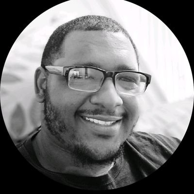 _big_grizz's profile picture. nerd
